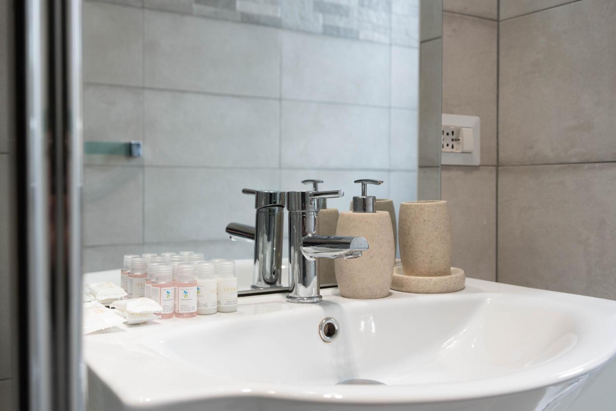 Suite 12 Milano Centro Parking Free Exteriör bild